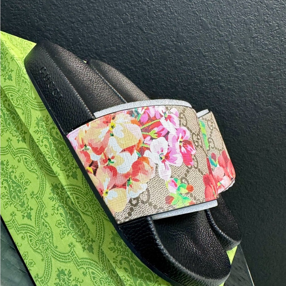 Gucci Black Floral Slide Sandals